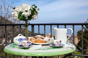Отель Casa Vacanze Villa Antonella  Вико-Экуенсе
